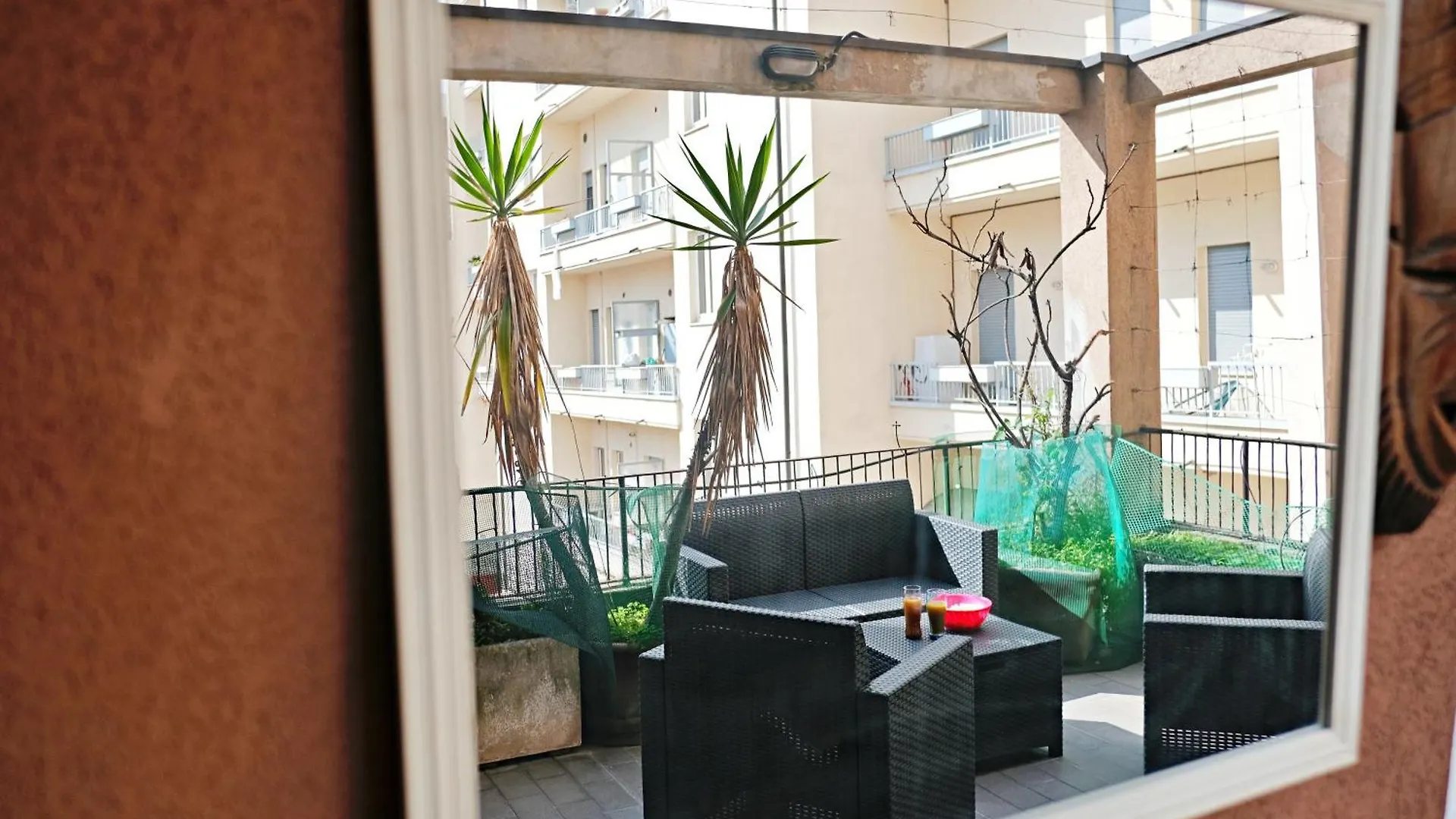 Orea Spiti - Naviglio And Terrace Apartment Milan 0*,